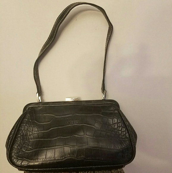 Tommy Hilfiger mini vantage purse - Picture 2 of 8